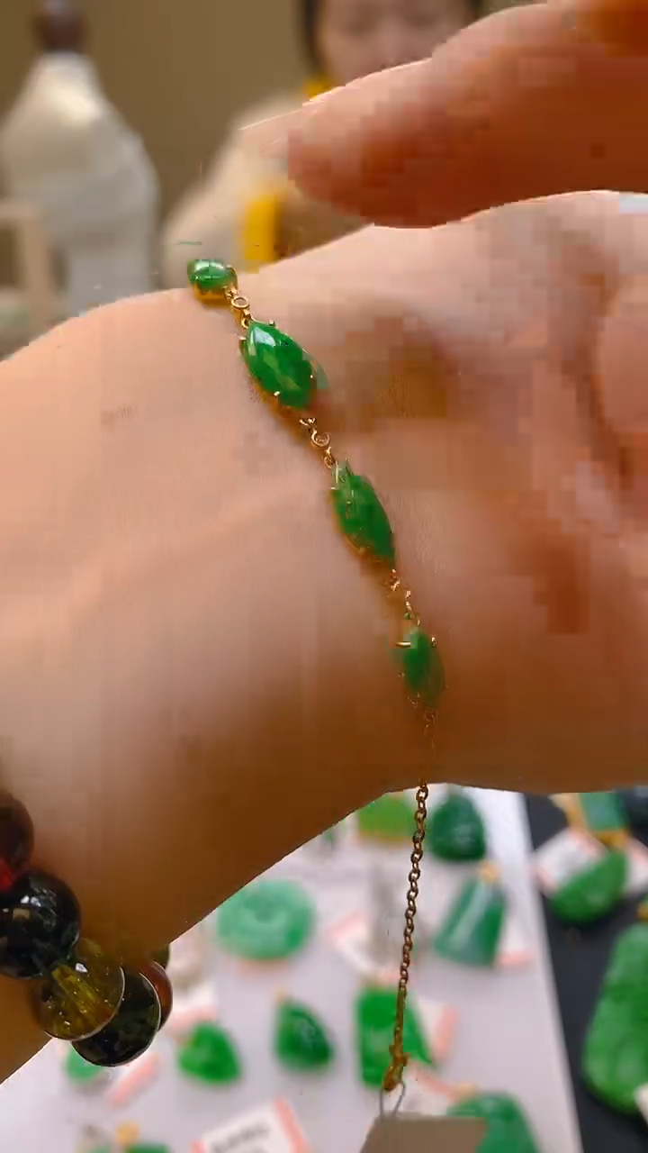 【闪购商品】翡翠颈饰18K金镶嵌新号开播，全场乱卖