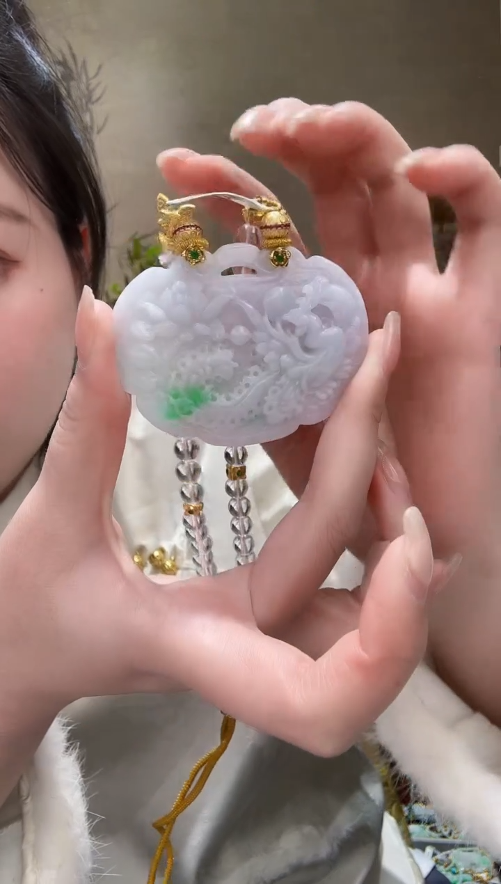 【闪购商品】翡翠颈饰未镶嵌吊坠