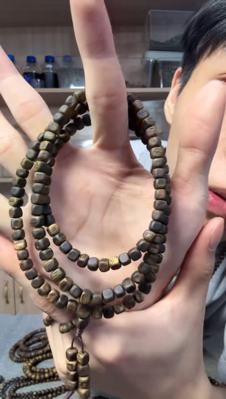 沉香手串05方珠多圈16克+ 多样性发其一