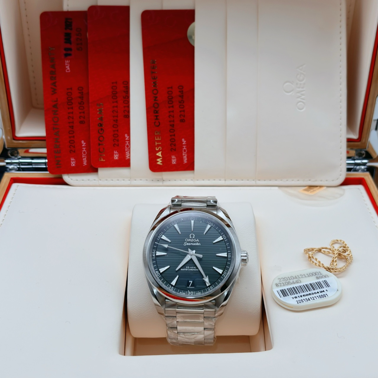 99新 Omega/欧米茄 海马150/21年全套/41MM/精钢/机械/公价50800