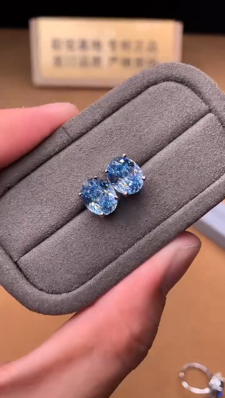 银S925镶嵌耳钉海蓝宝石3232