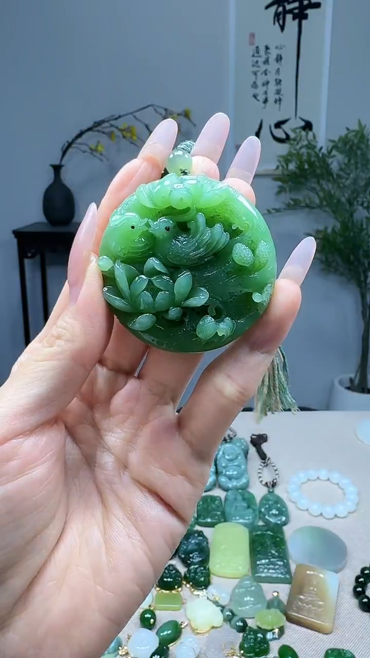 未镶嵌和田玉挂件1