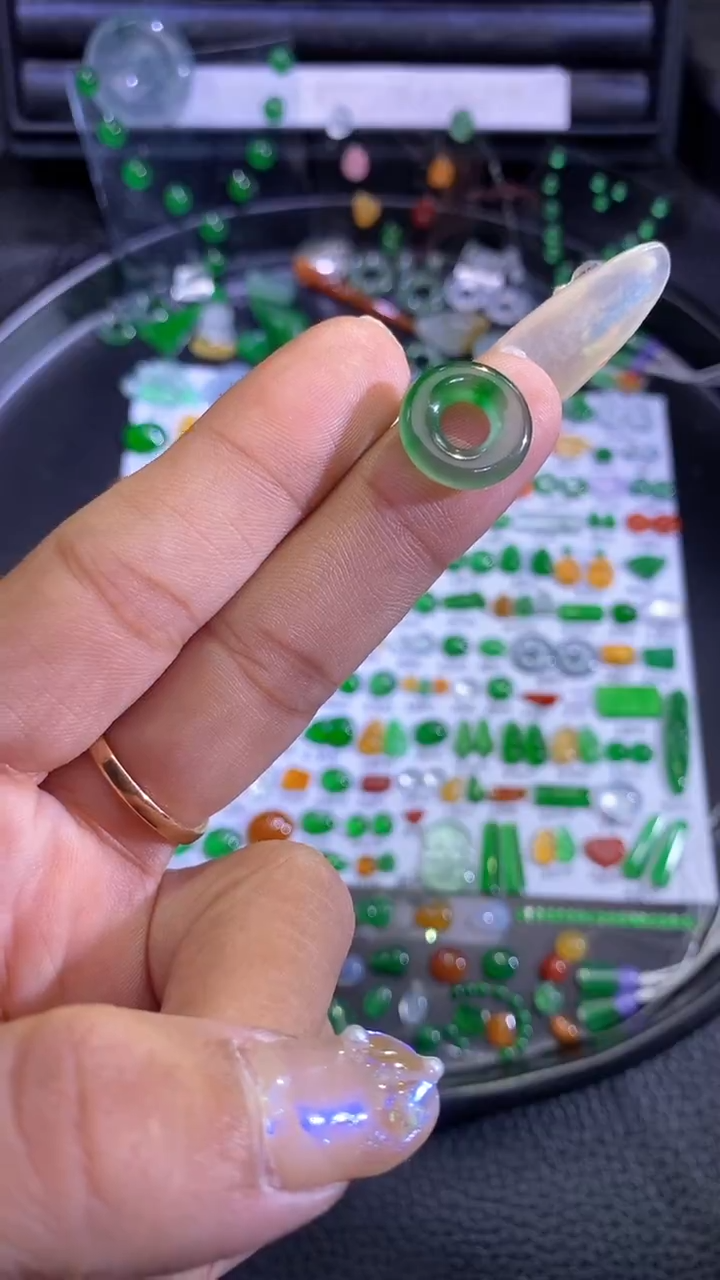 未镶嵌挂件翡翠圈