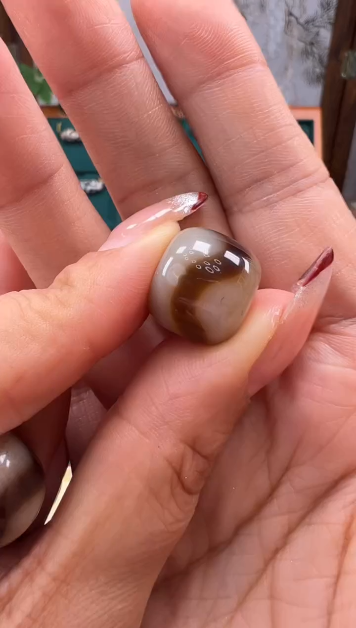 合金颈饰玛瑙/玉髓（覆膜）观*月56.(微瑕随机发货)