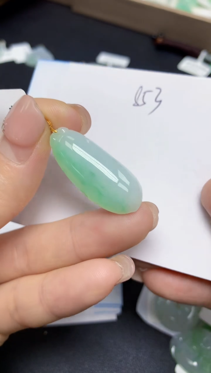 【闪购商品】翡翠挂件18K金镶嵌 天然翡翠A货