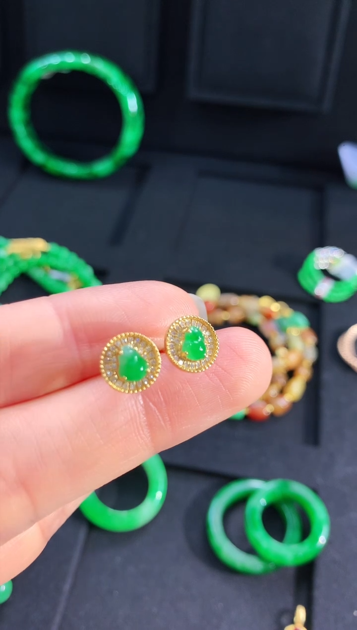 【闪购商品】翡翠耳饰18K金镶嵌耳饰