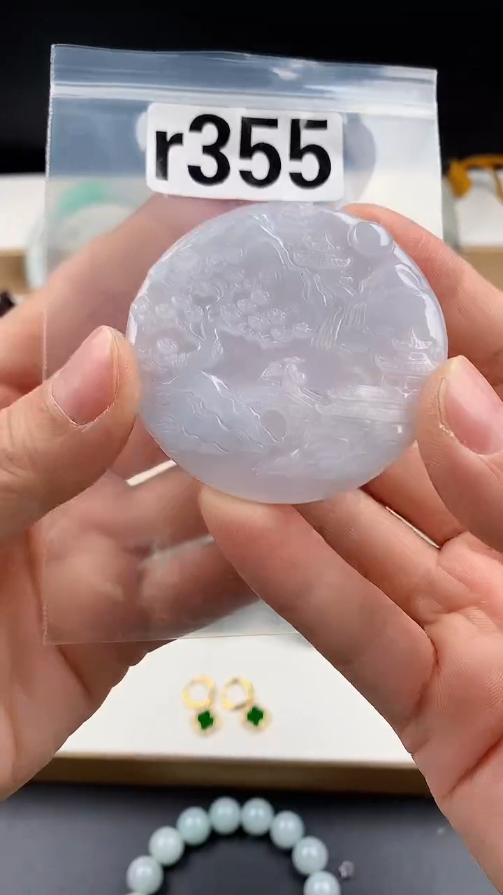 颈饰未镶嵌翡翠天然翡翠吊坠挂件