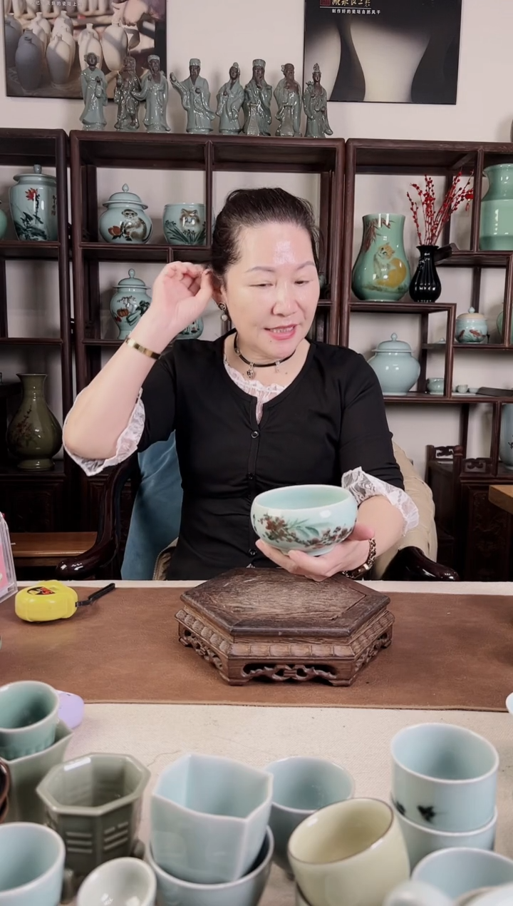 釉中彩 梅花画 小睡