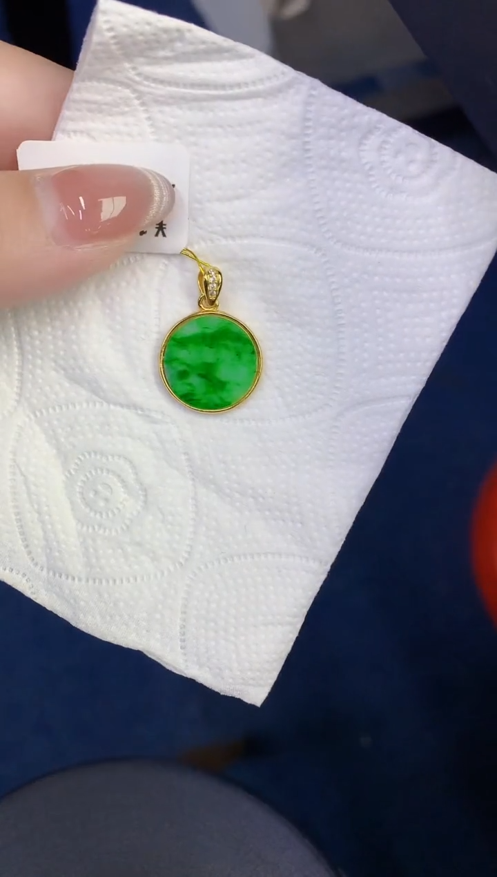 颈饰未镶嵌翡翠缅甸天然翡翠A货