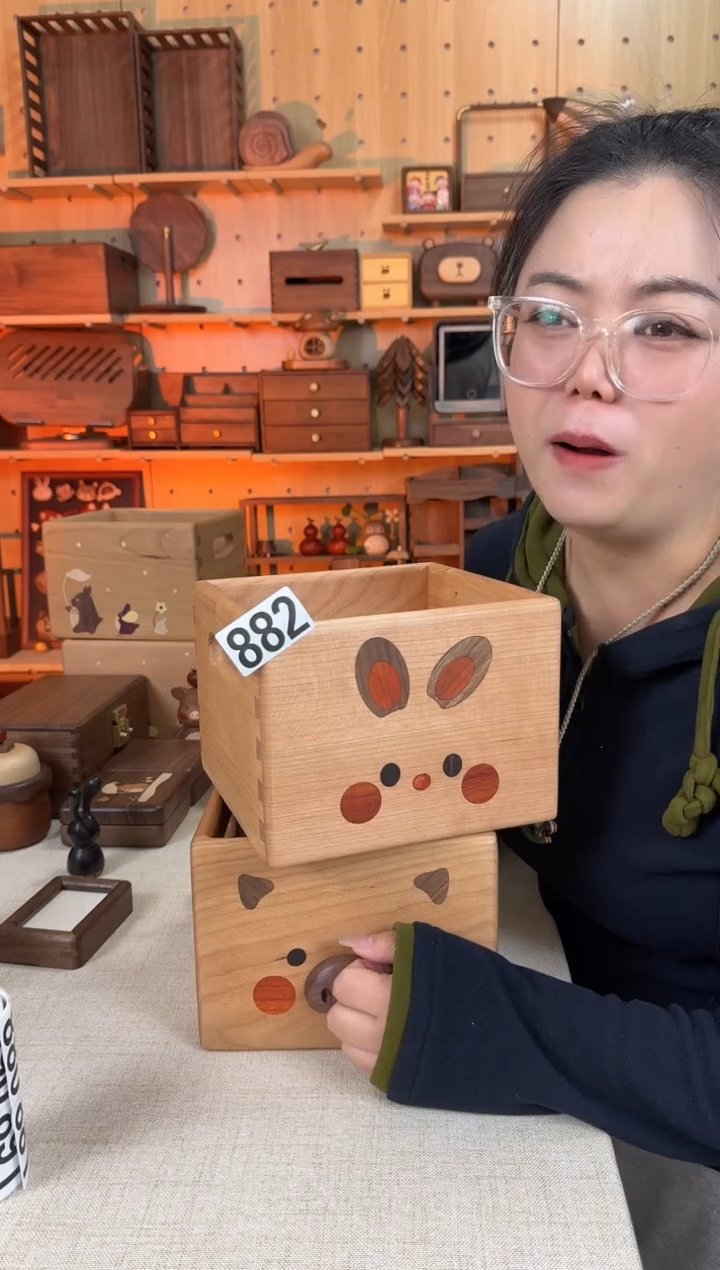 木882号樱桃木兔子收纳筐微瑕