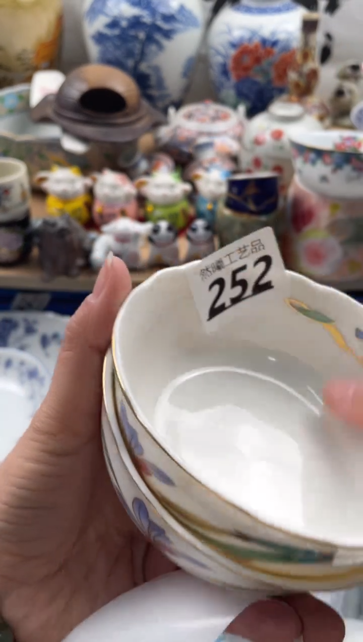 【闪购商品】瓷片252然曦海外工艺品。。。