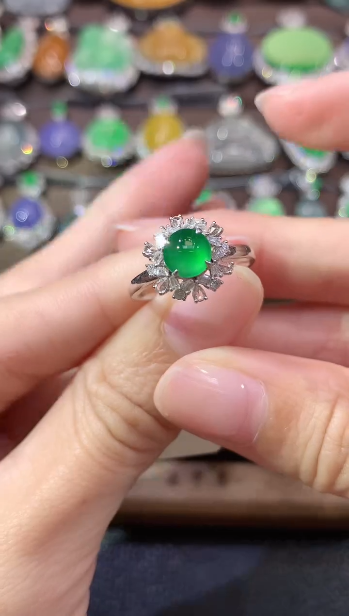 18K金镶嵌戒指翡翠D5