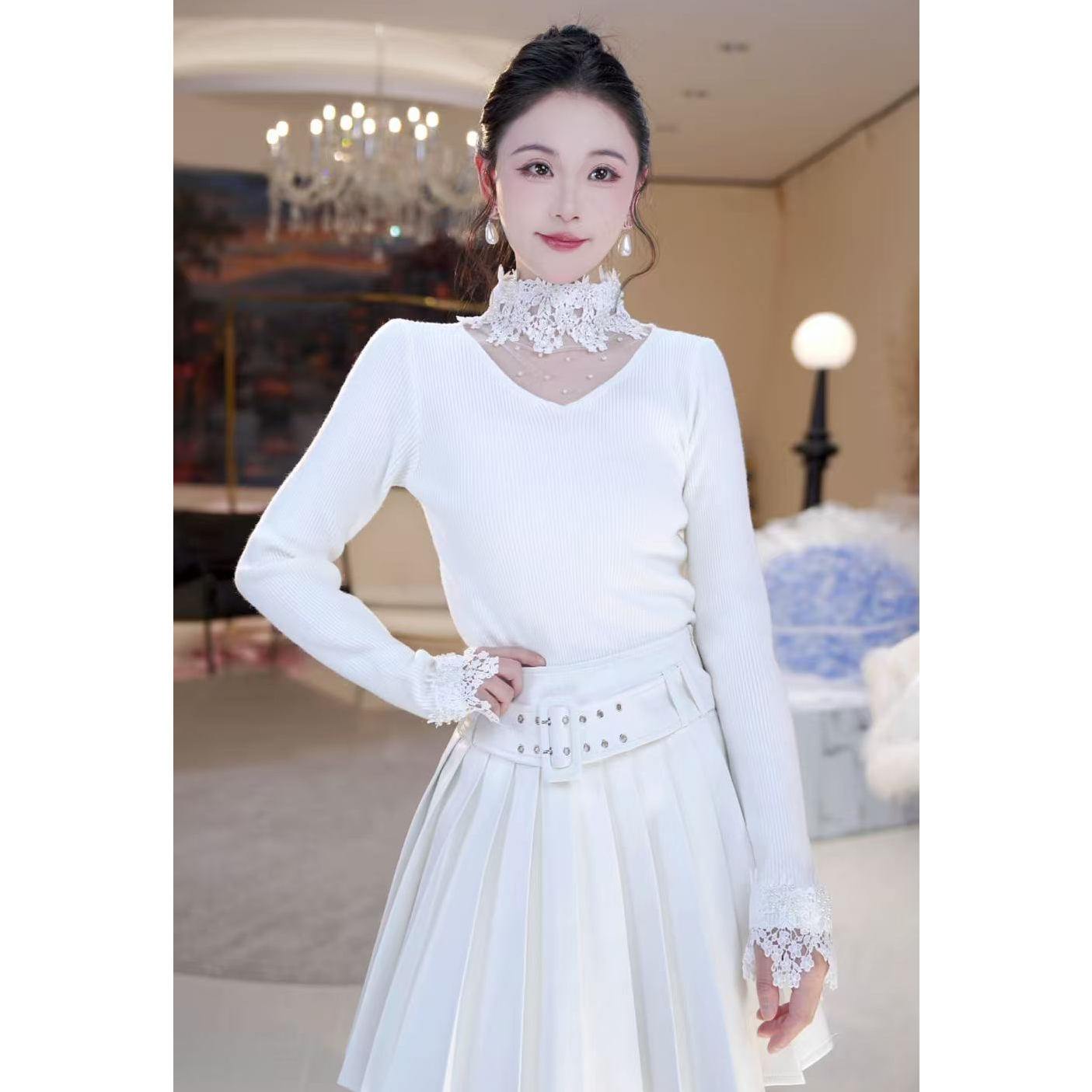 时尚百搭钉珠蕾丝领针织打底衫815542