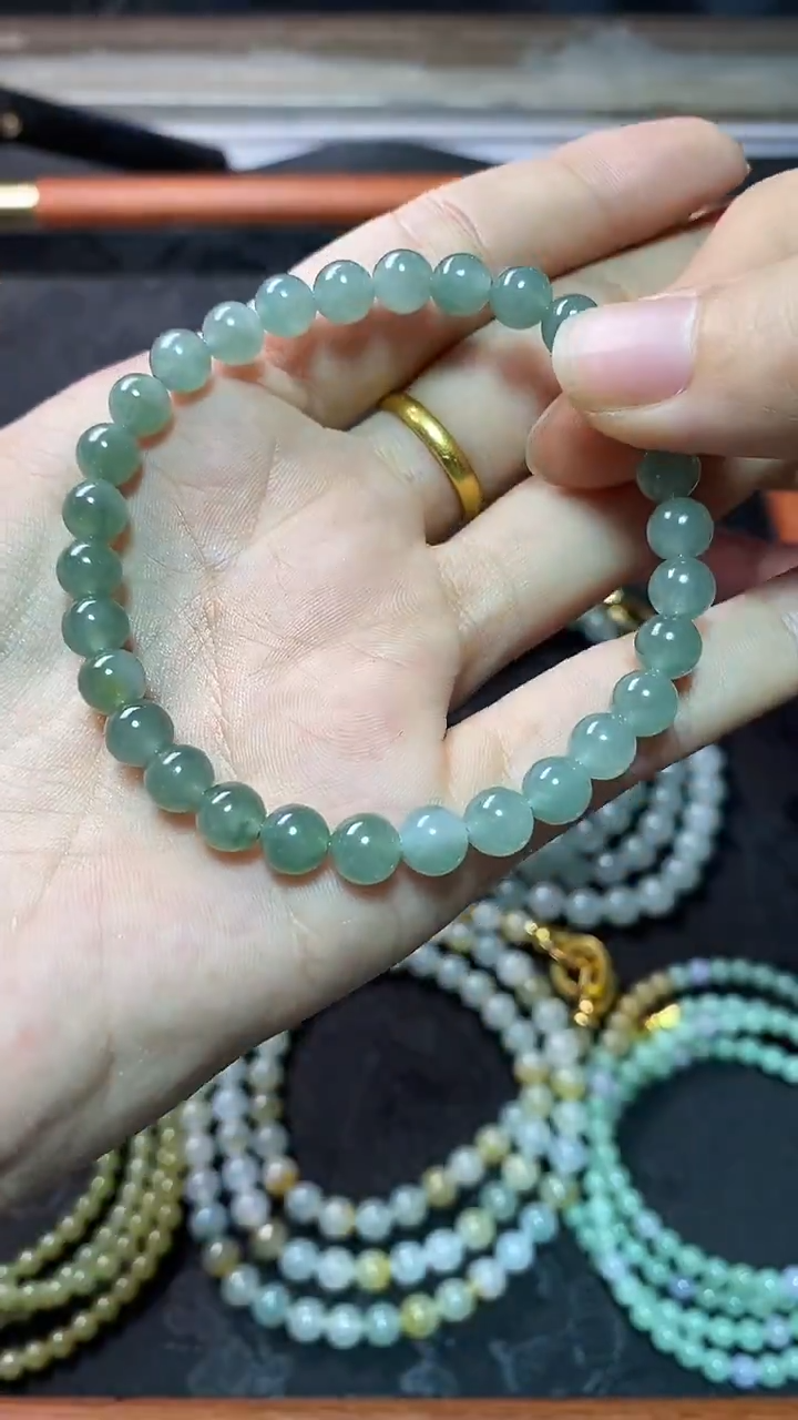 未镶嵌定制翡翠冰晴底手串卡6.5