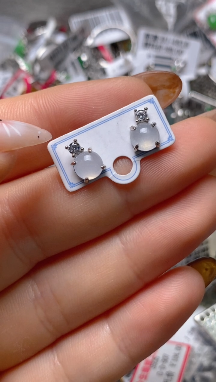 银S925镶嵌戒指翡翠百内无证书