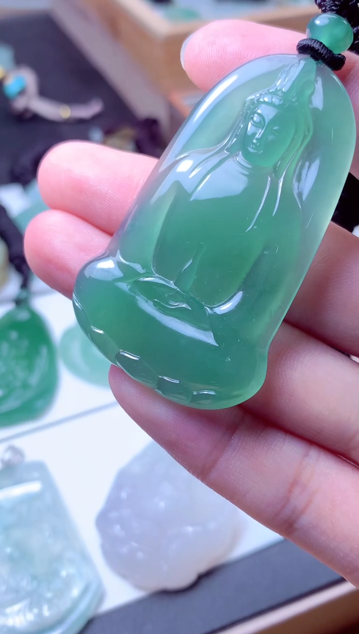 颈饰未镶嵌翡翠天然A货翡翠