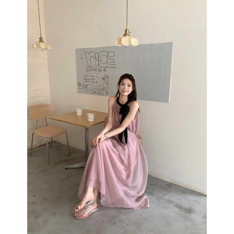 【仙气满满-1】加长经典粉黑系带网纱挂脖宽松显瘦连衣裙女 SU156
