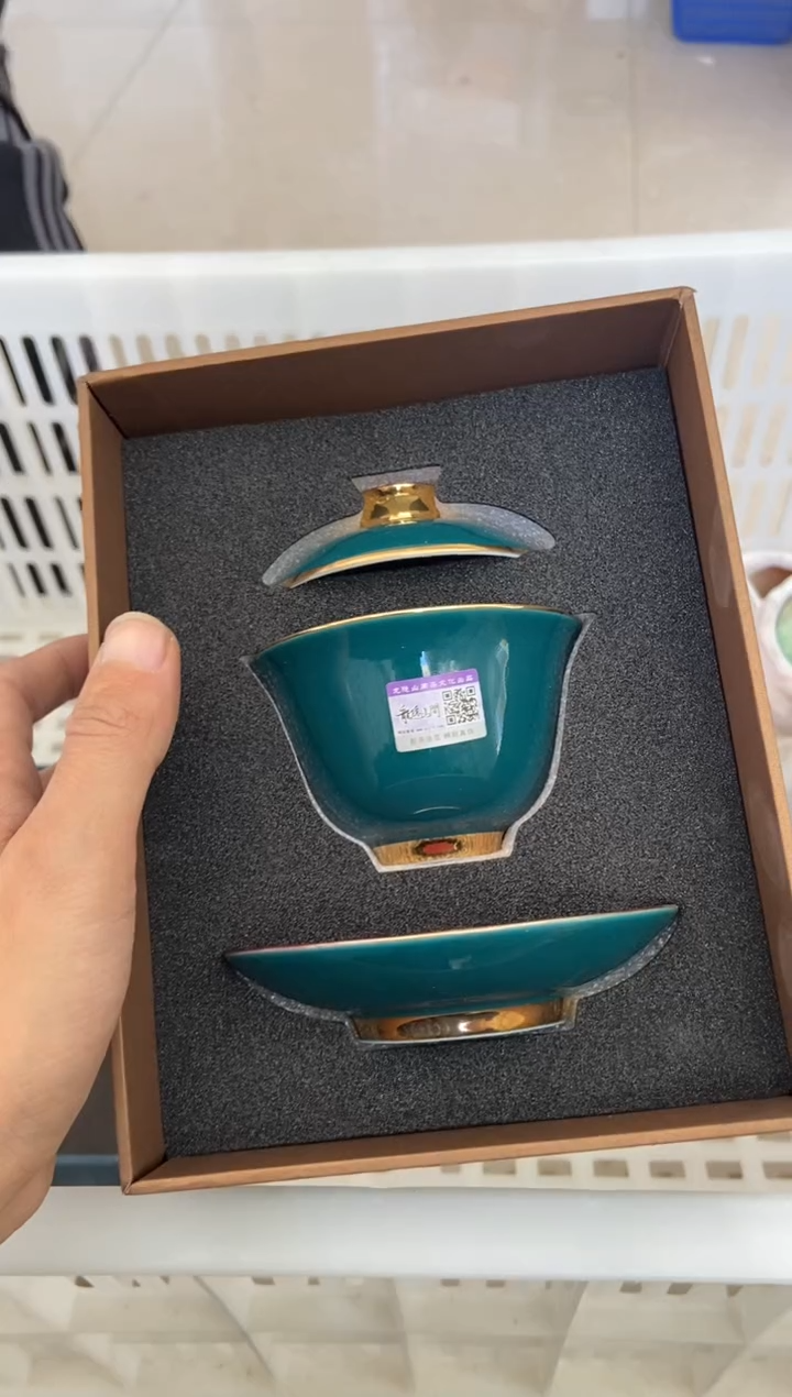 杯无运费险有瑕疵的摄影的产品有使用过的痕迹有点脏介意勿拍