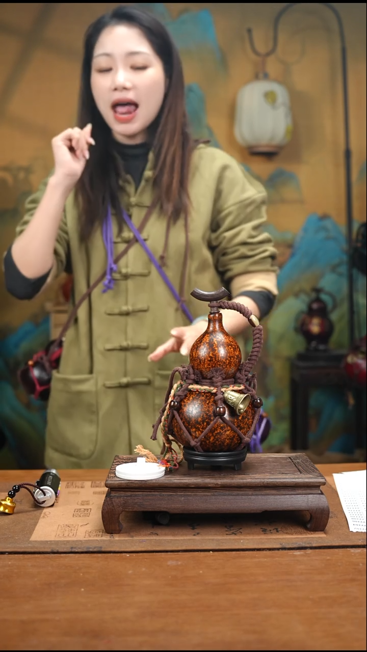 YY061复古网兜款大漆天然酒葫芦（一物一拍）