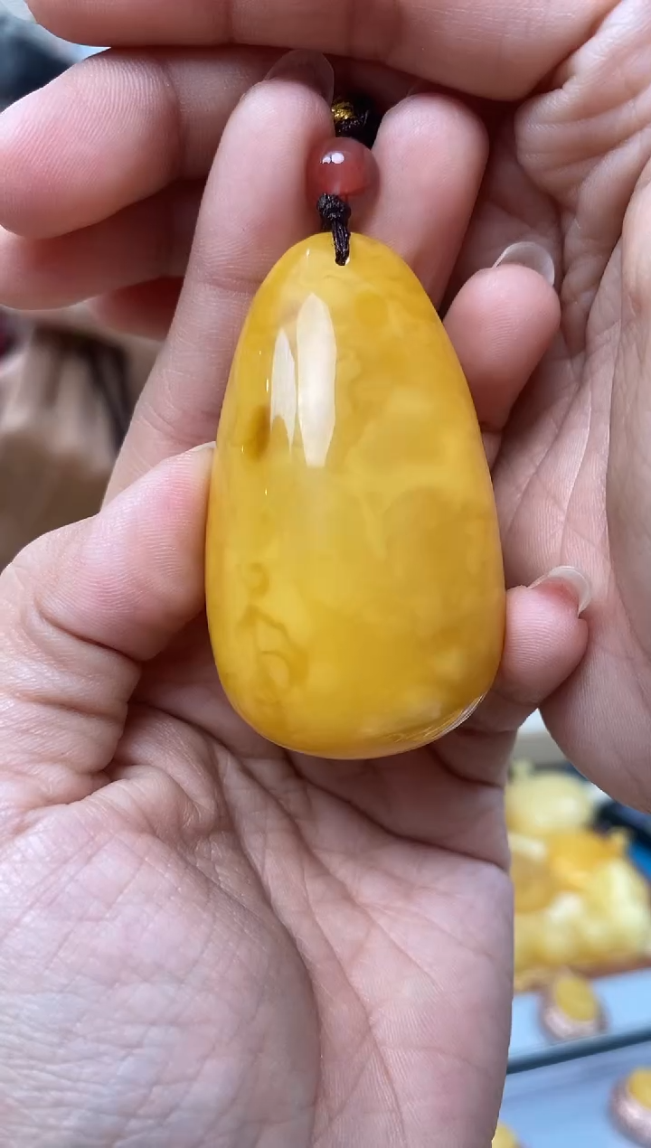 【闪购商品】琥珀裸石未镶嵌天然琥珀蜜蜡水滴