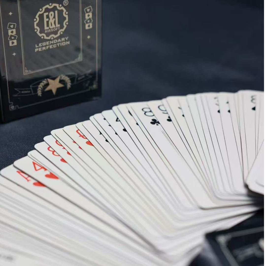 建设工业出品专业掼蛋扑克旅行伴侣 军迷扑克