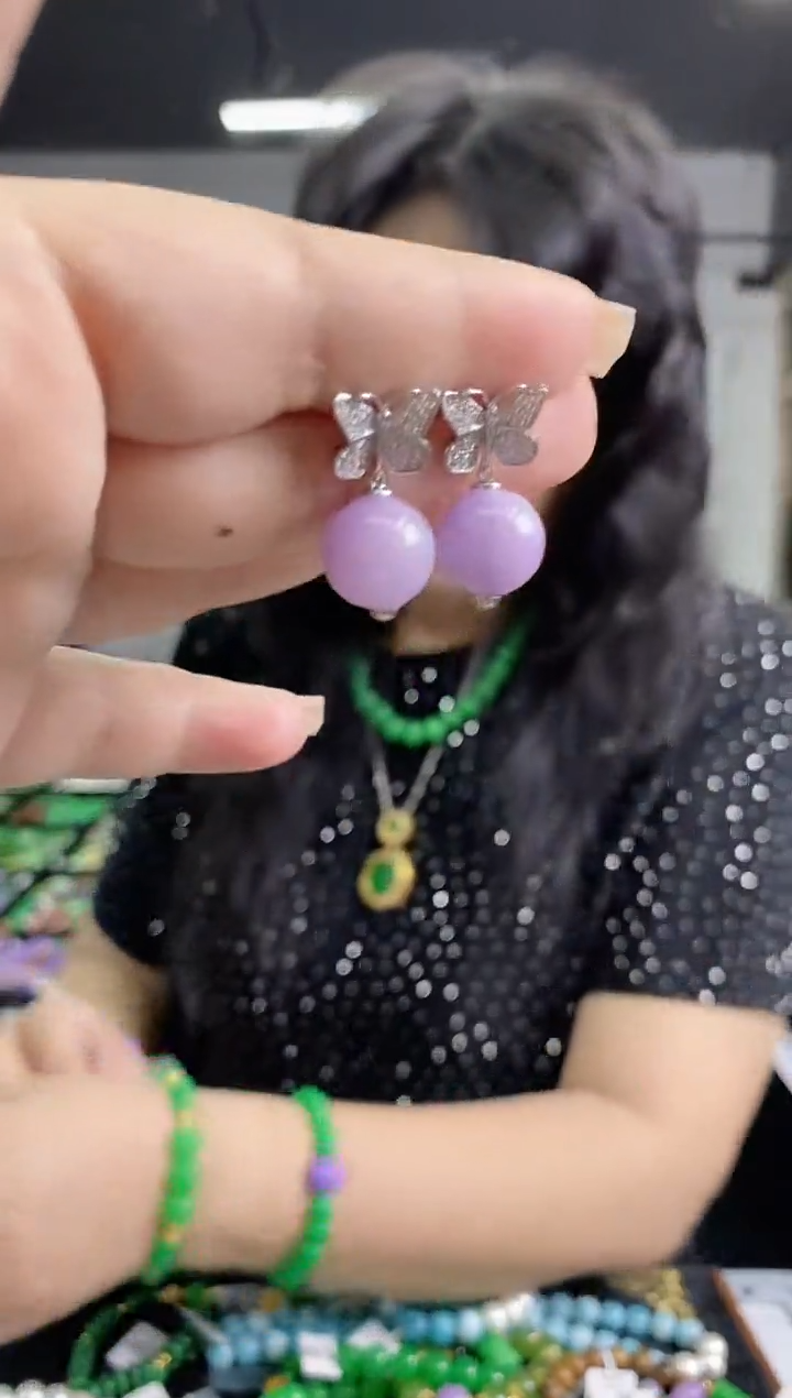 翡翠未镶嵌耳饰多样性发其一颜色微差