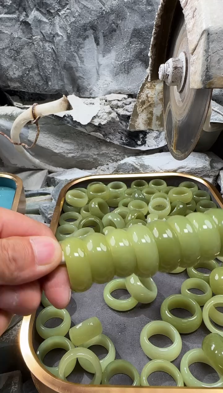 和田玉未镶嵌颈饰戒指多样性拍一发一件17.22之间