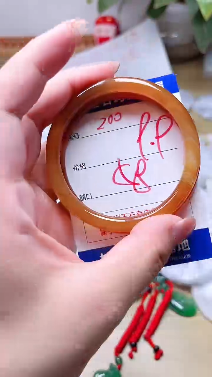玛瑙/玉髓手镯未镶嵌200