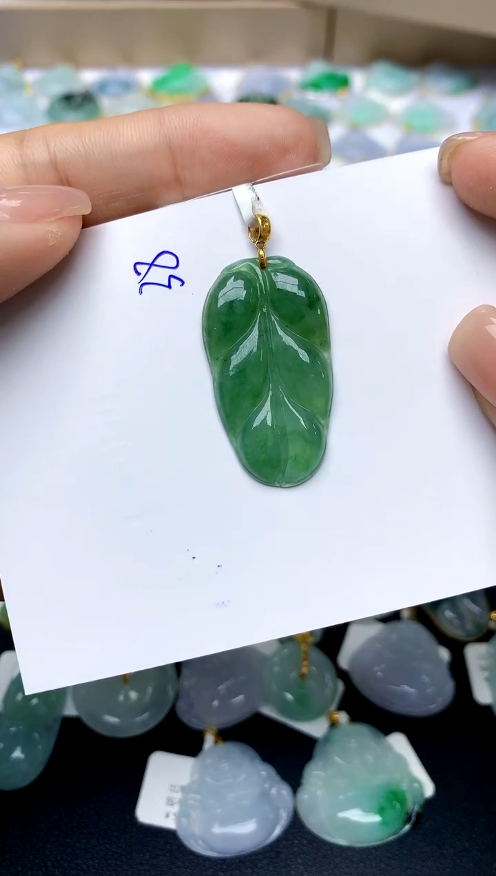 【闪购商品】翡翠颈饰18K金镶嵌38天然A货翡翠
