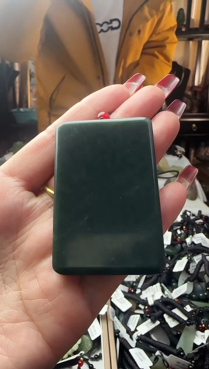 颈饰未镶嵌和田玉和田玉吊坠6