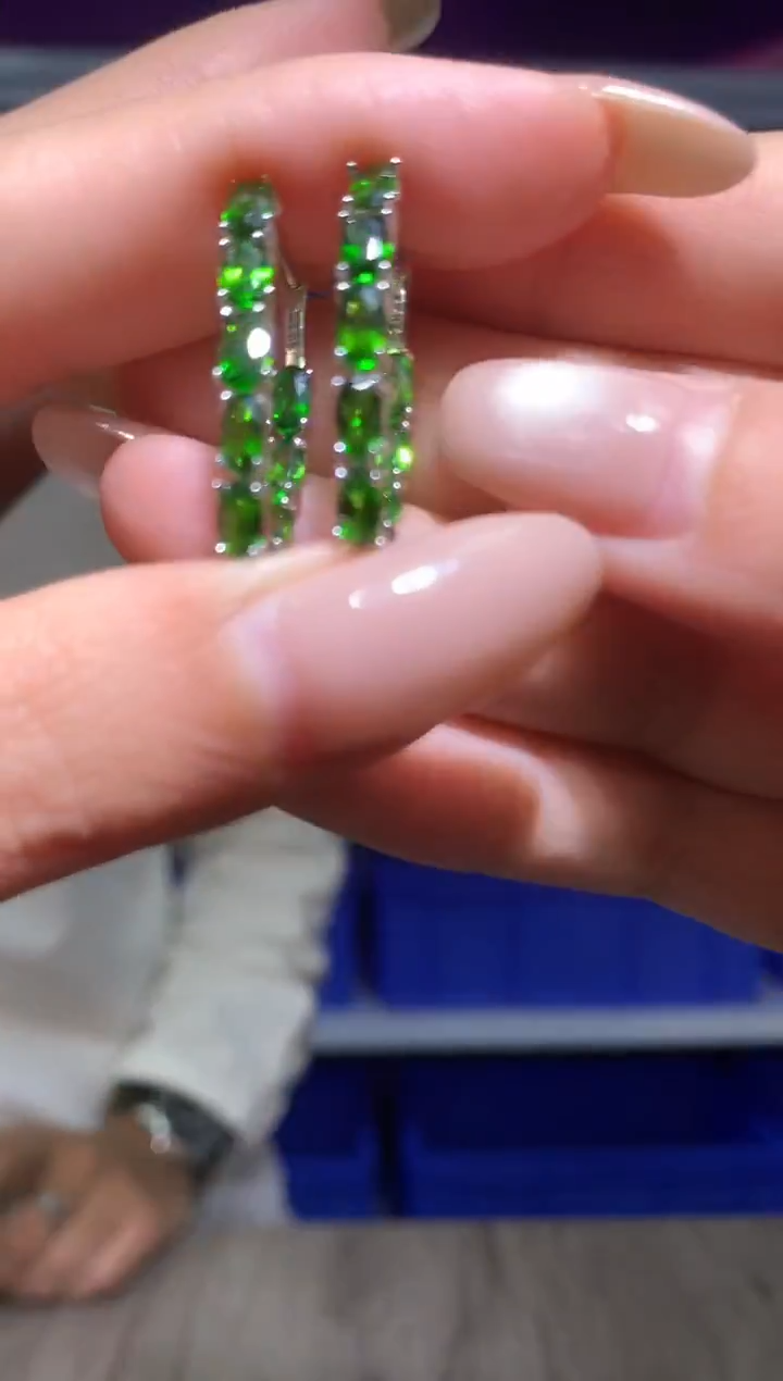 银S925镶嵌透辉石耳饰【宝石世家严选】