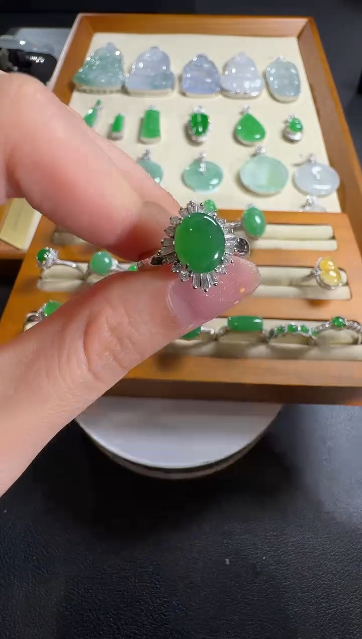 【闪购商品】翡翠戒指18K金镶嵌【源头工厂】钻石镶嵌