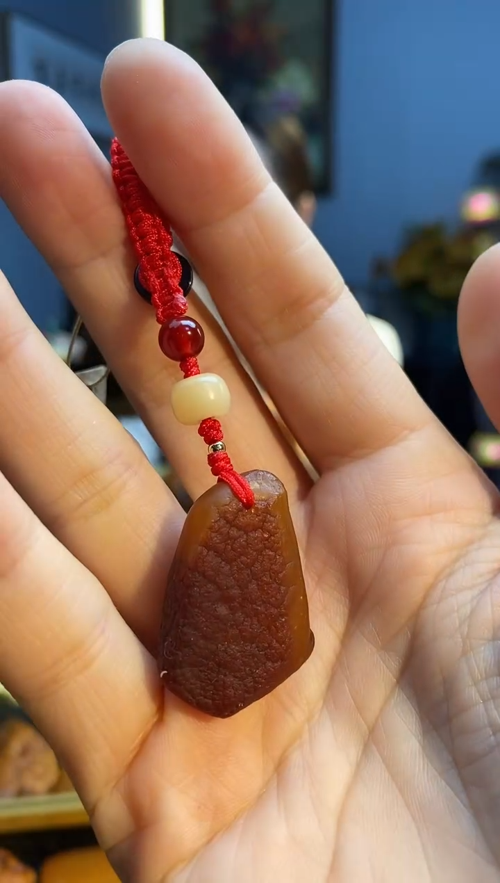 琥珀颈饰未镶嵌挂件