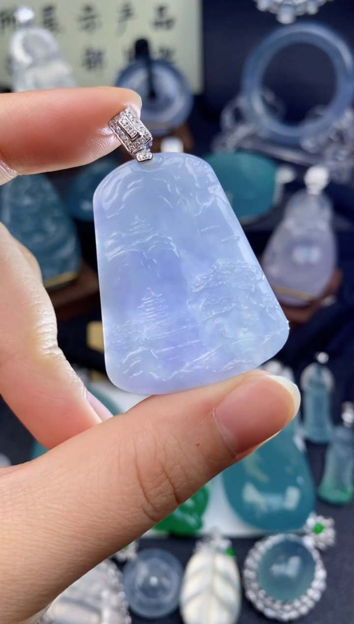 【闪购商品】翡翠颈饰18K金镶嵌山水牌