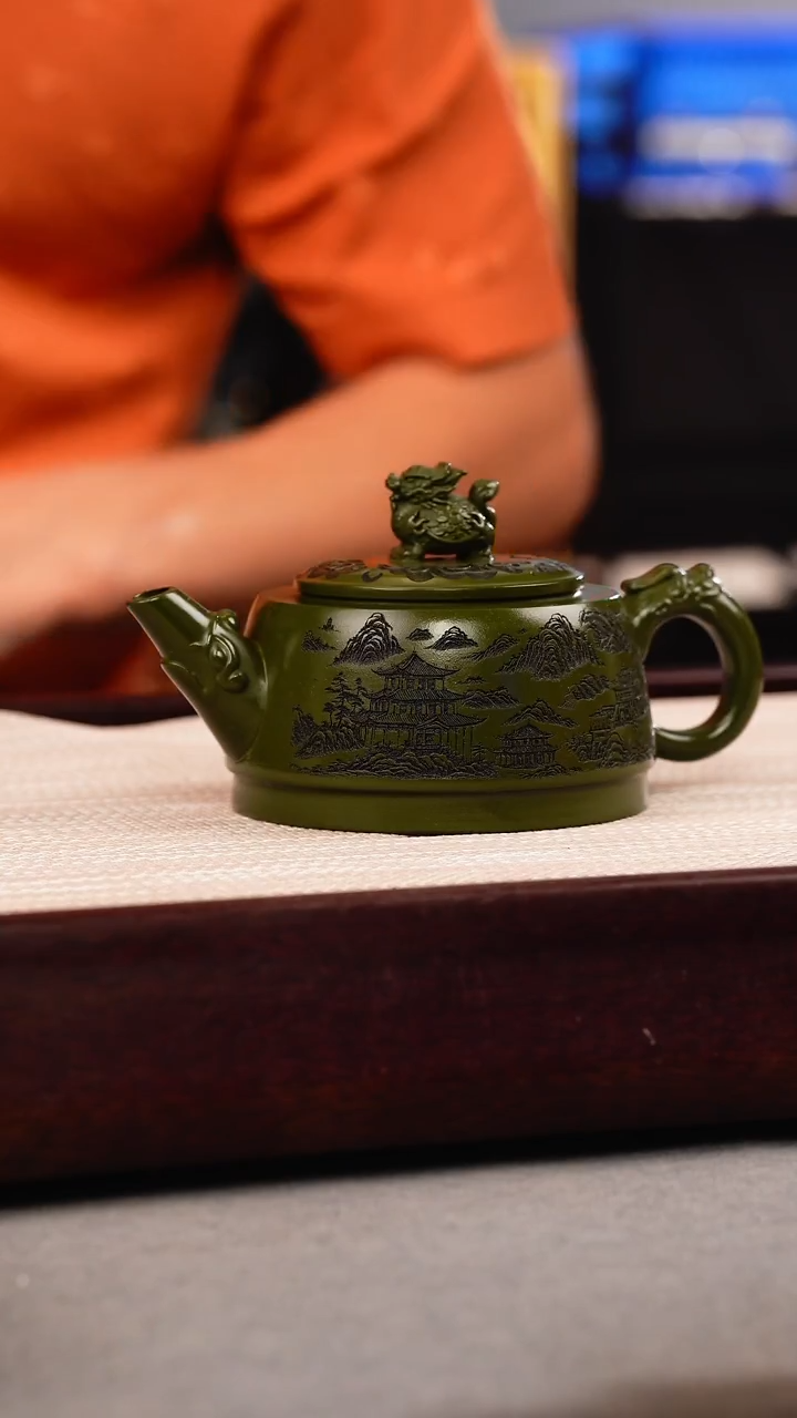 茶壶紫砂绿泥 龙龟 刻绘
