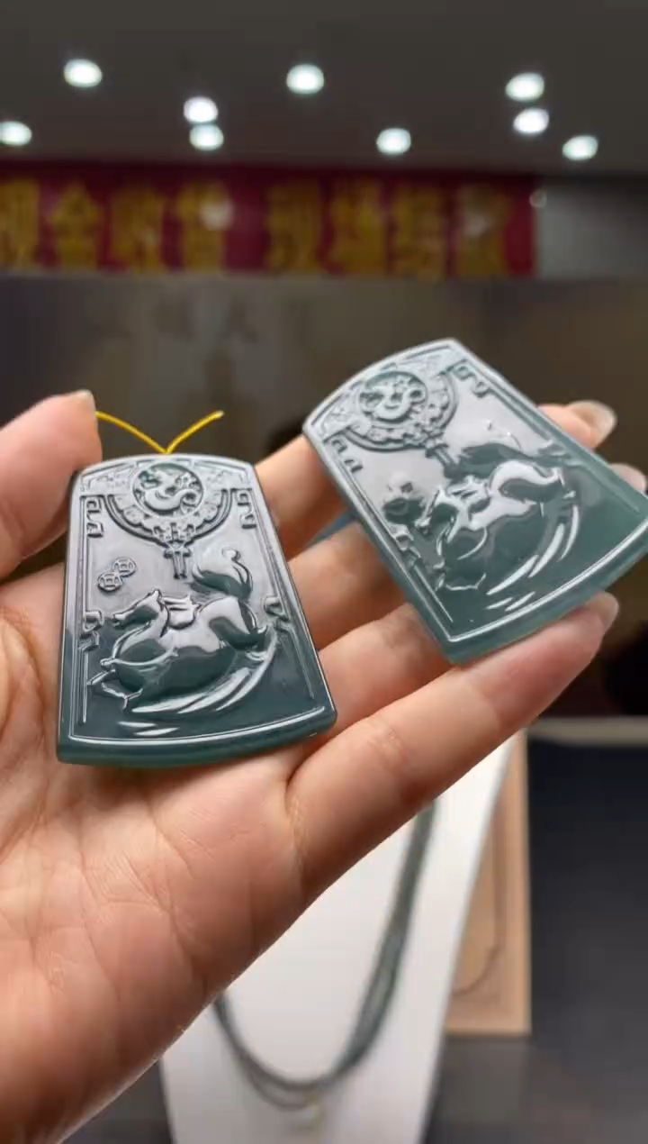 【闪购商品】定制翡翠未镶嵌多样性发货【只发一件】*q10