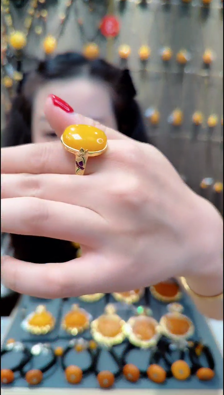 【闪购商品】蜜蜡戒指银S925镀金镶嵌H262蜜蜡戒指