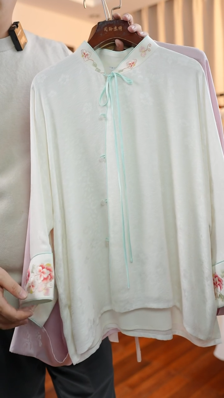 【闪购商品】刺绣真丝手工苏绣白色