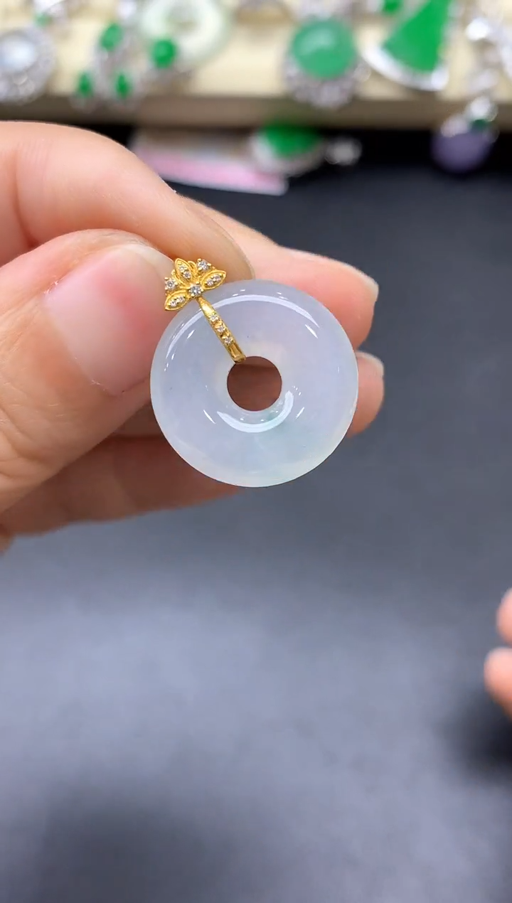 颈饰18K金镶嵌翡翠348-中国好珍宝