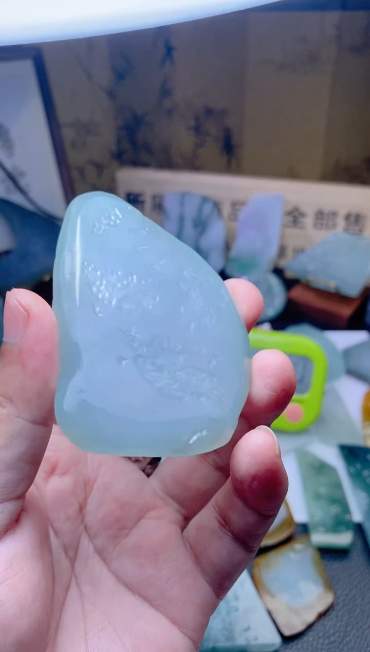 未镶嵌定制翡翠黑*刺翡翠