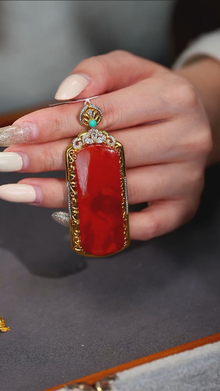 吊坠(不含链)18K金镶嵌南红玛瑙原矿D2-35