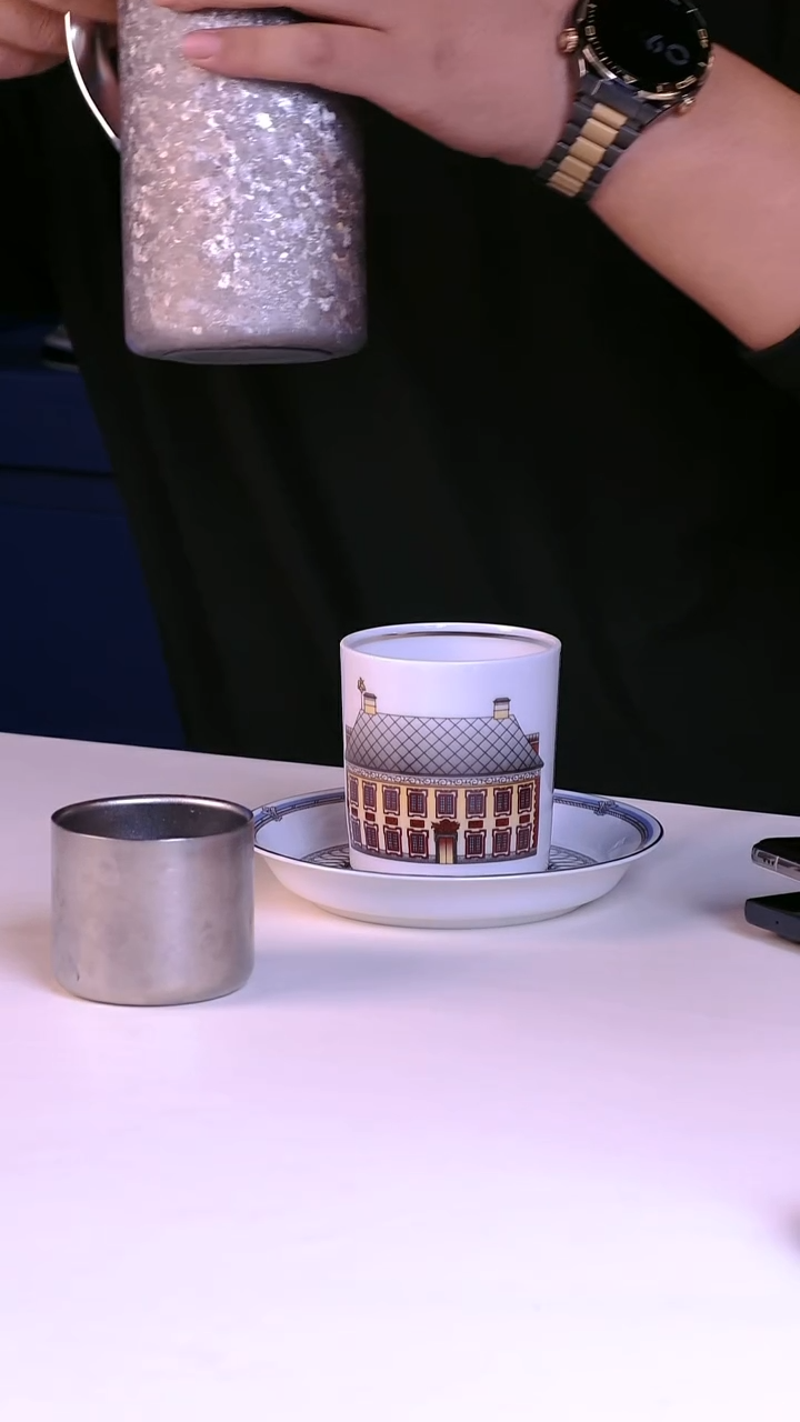 每天九点开播（银色之城