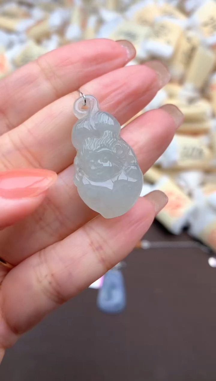 【闪购商品】翡翠挂件未镶嵌一