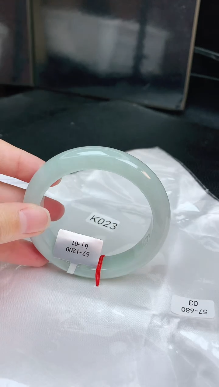 【闪购商品】翡翠手镯未镶嵌缅甸天然a货翡翠