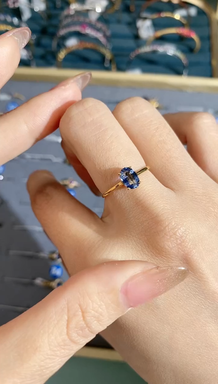 【闪购商品】蓝宝石戒指18K金镶嵌戒指