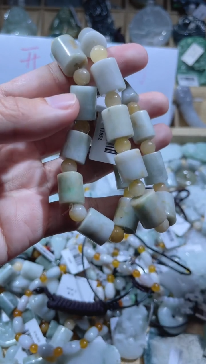 【闪购商品】翡翠颈饰未镶嵌天然缅甸A货翡翠（多样性发货）男手链