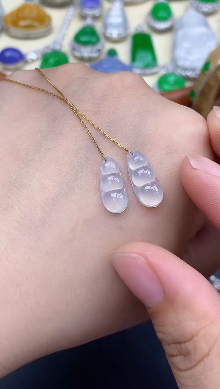 颈饰18K金镶嵌翡翠102-中国好珍宝