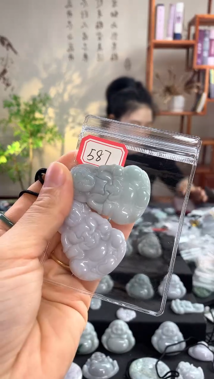 【闪购商品】翡翠颈饰未镶嵌观音 587多样性发一件
