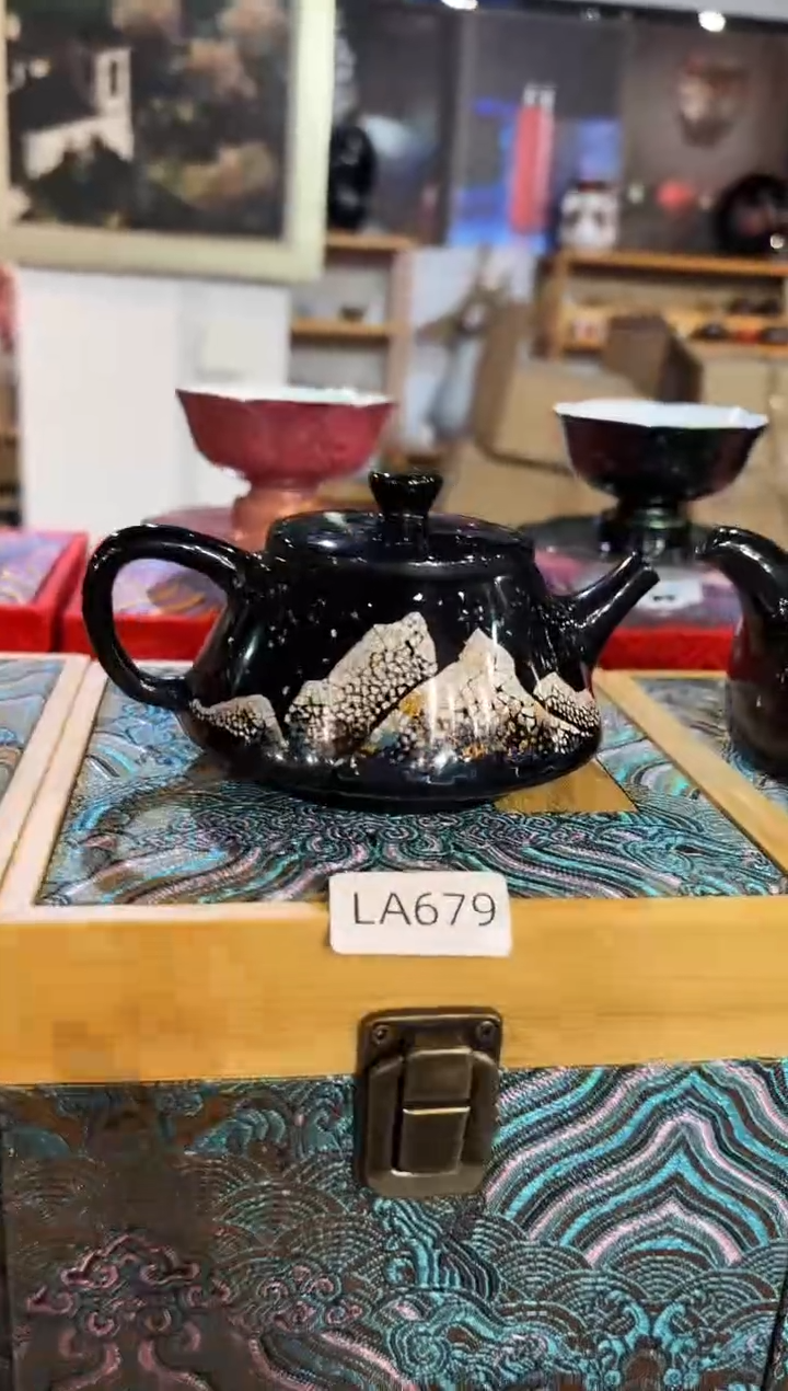 【闪购商品】@@LA          679