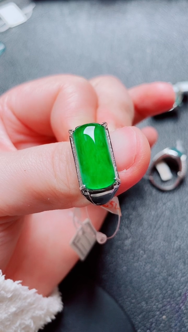 银S925镶嵌戒指翡翠111